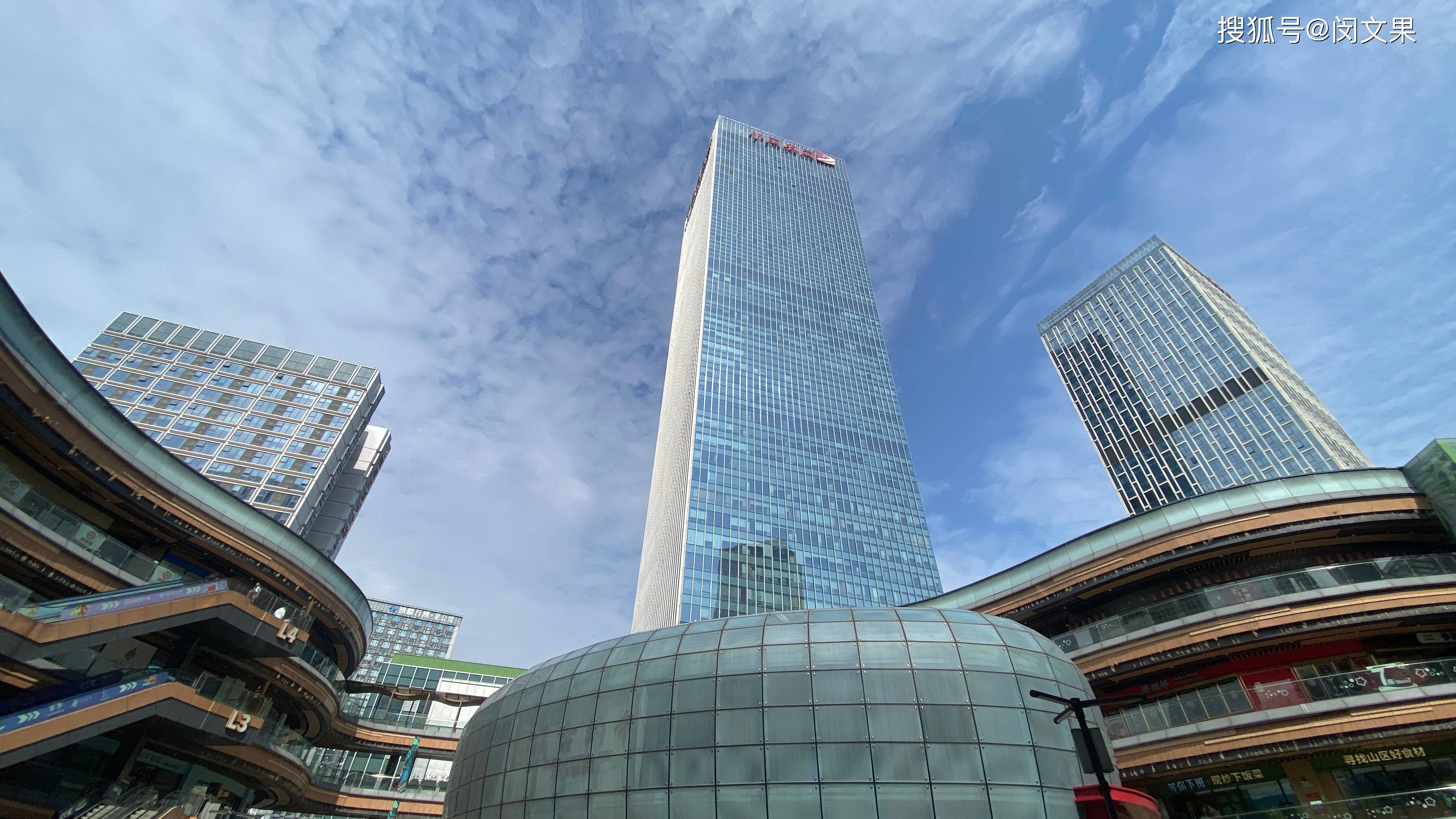 紧邻奥园国际中心,步行即可抵达万达广场,广晟万博城,佳创盛汇等综合