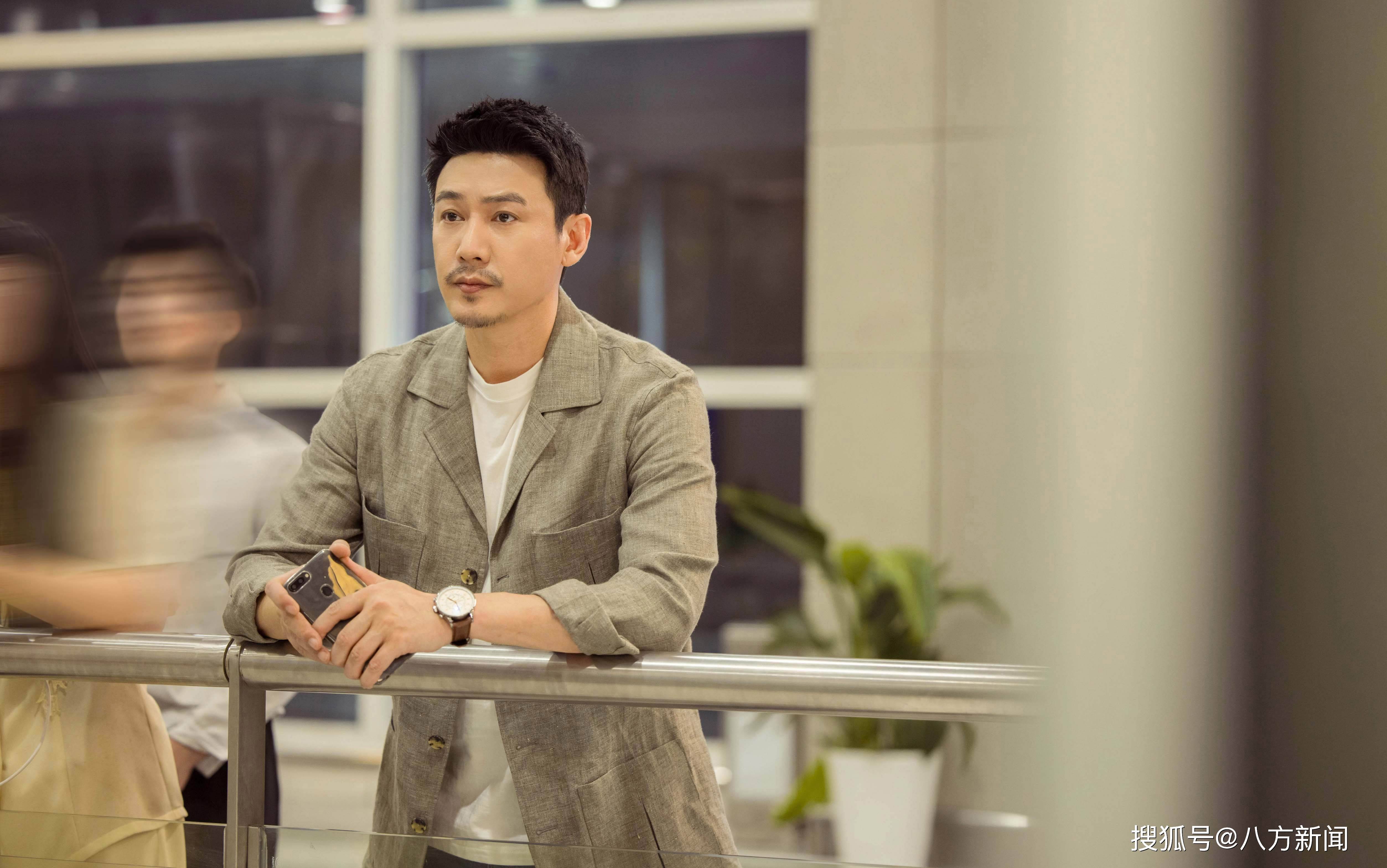 「国民男神」亲切又谦虚 litv专访都会优质好剧「温暖的 甜蜜的」陆毅