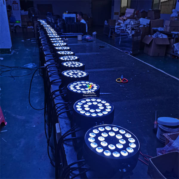 18颗全彩帕灯led舞台遥控扁帕灯四合一染色灯婚庆酒吧ktv闪光灯光