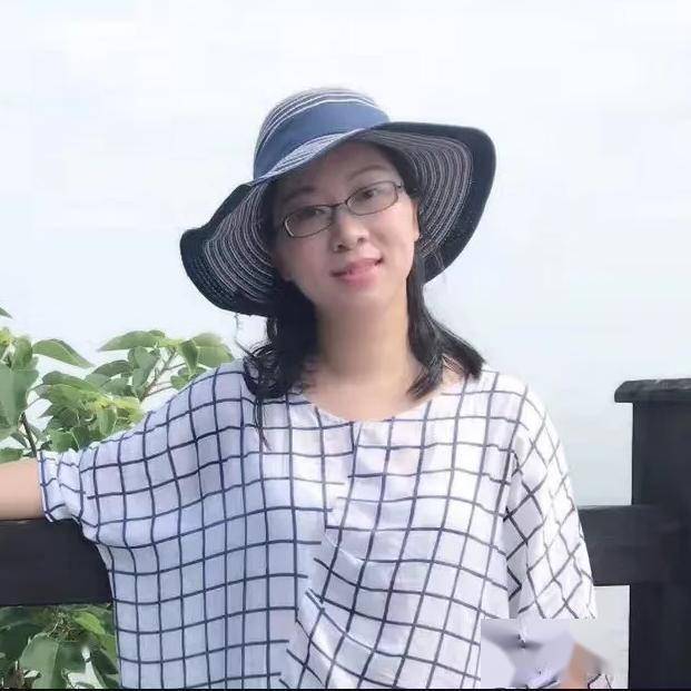 徐文娟她善于研究,二十余篇论文发表于各级各类杂志,多篇论文获省,市