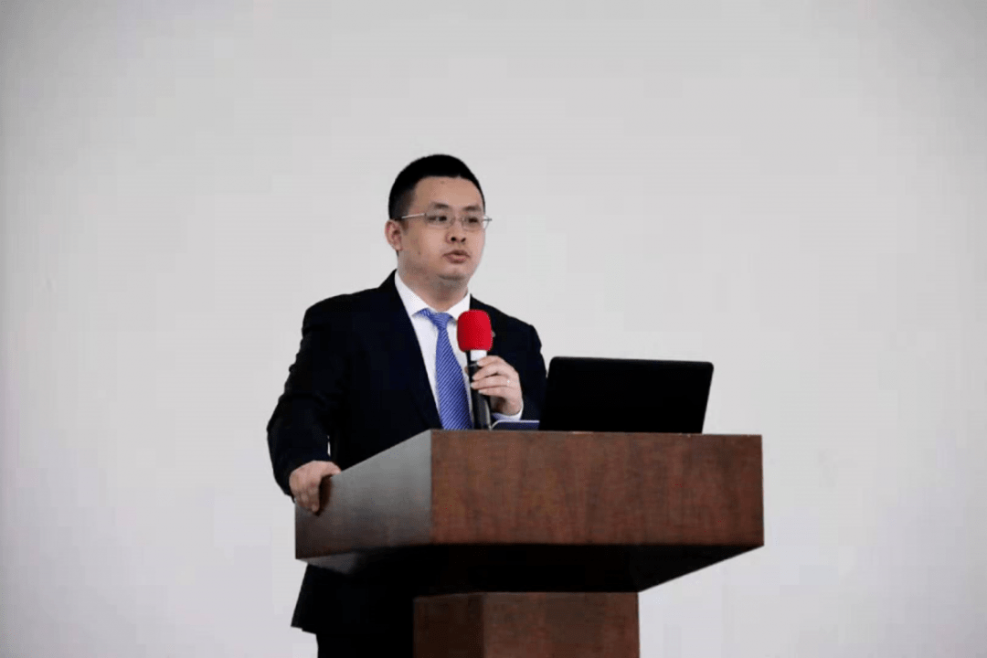 主讲人:熊庆— 老杨说