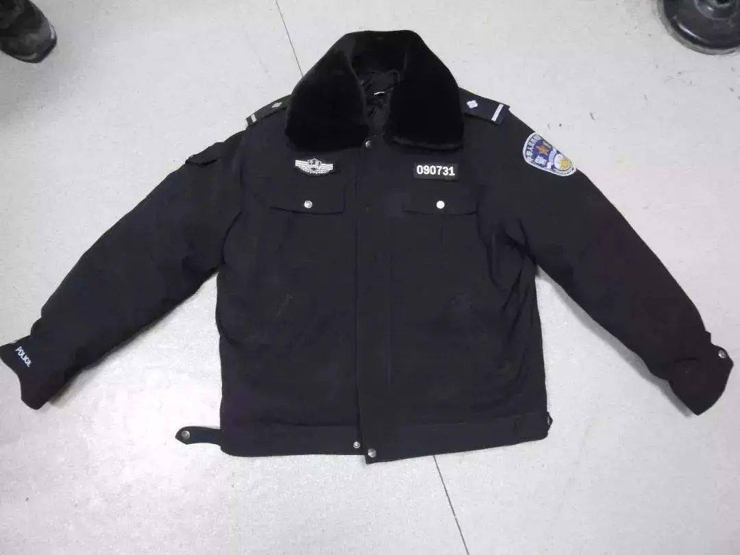 深圳丨"00后"少年竟买假证扮警察?只为了自己的