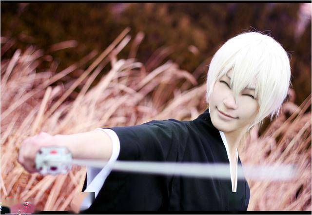 死神队长的标志笑容憨狂恶骄冷爱笑的队长实力都不差