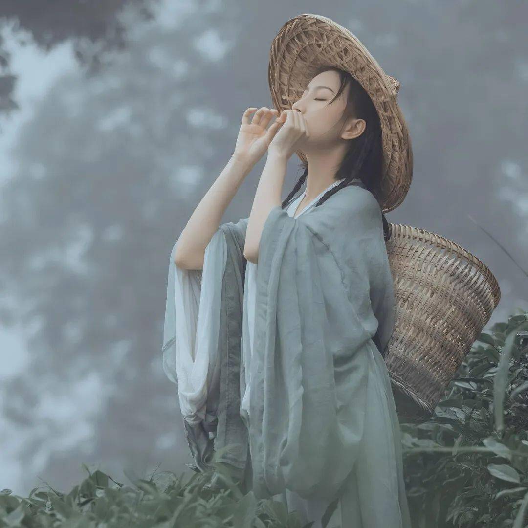 微信头像大全 | 爱是天时地利的迷信