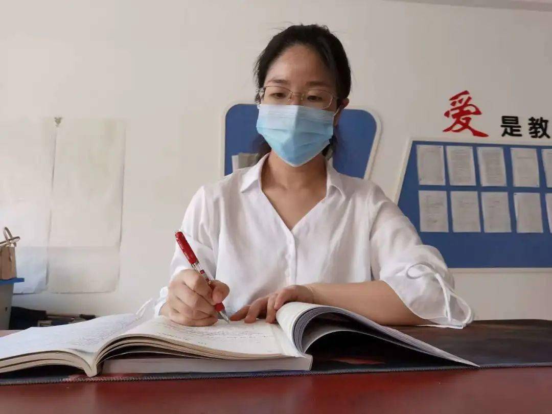 众志成城,打响战"疫",在这场战役中,荥阳二中的老师们有态度,有行动