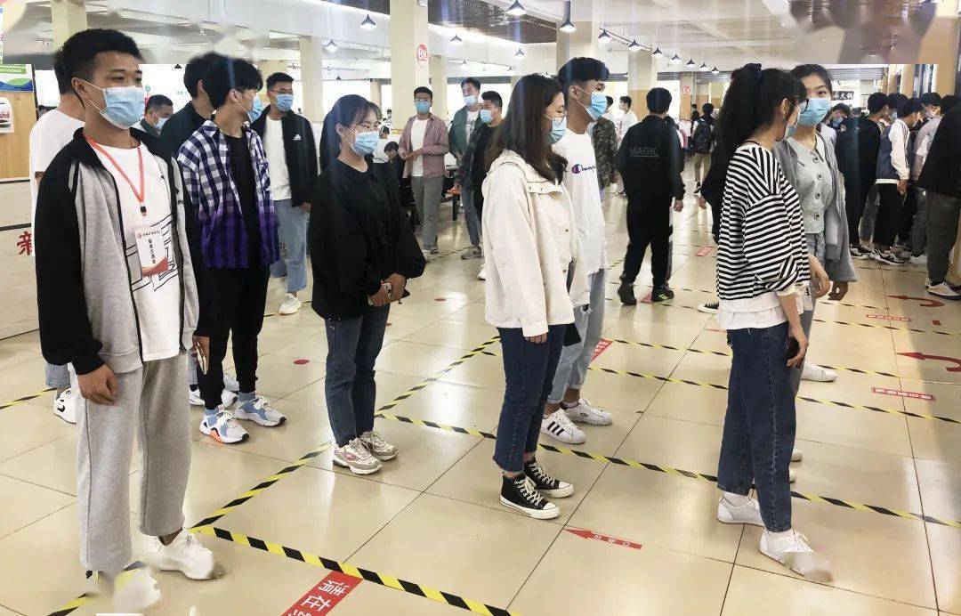 我排队,我文明|文明从排队就餐开始_秩序