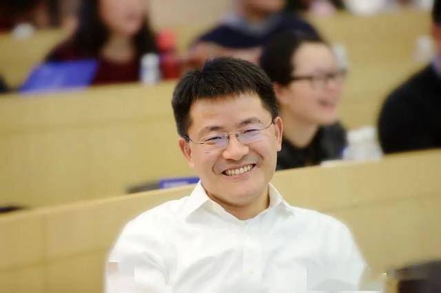 北大国发院教授徐远建议建安居房启动农民工市民化