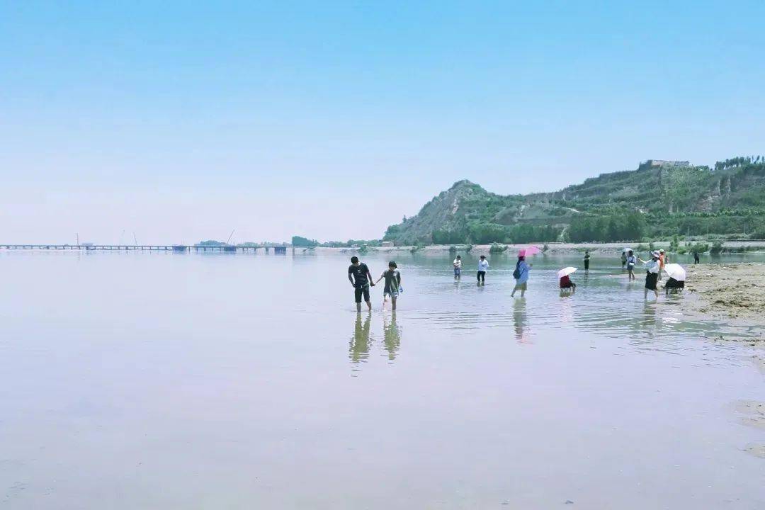 文旅星宿巩义小三亚天河龙湾有诗有远方