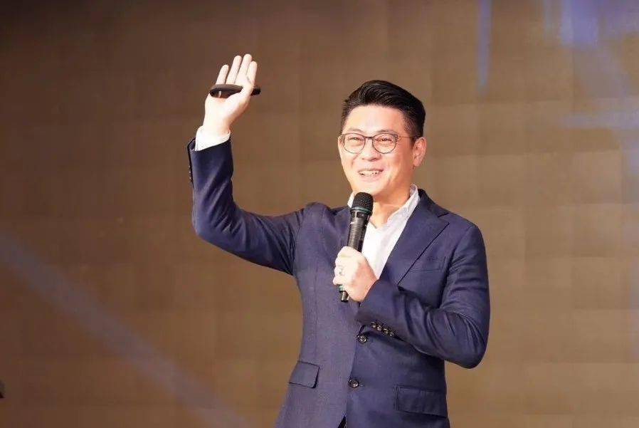 林国梁:光明,充满世界的光明 | 企业家夜读_中国