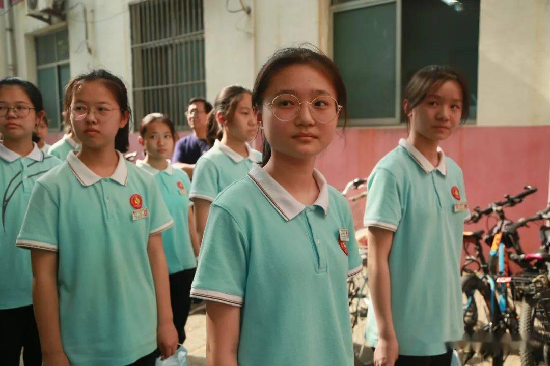 邹平市实验中学召开初三毕业班誓师大会