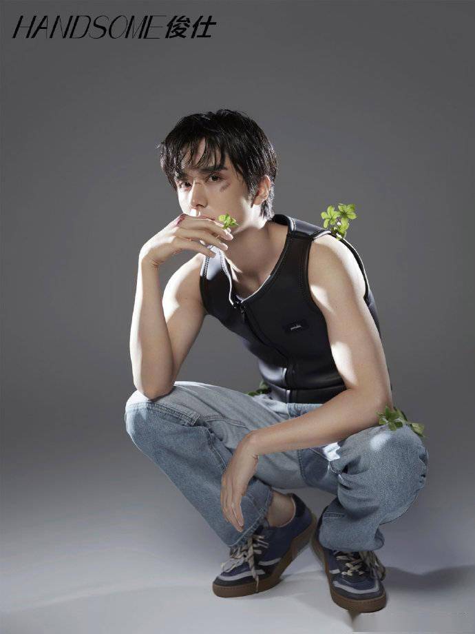 张新成xhandsome俊仕高级感大片释出做努力奔跑着的实力梦想家