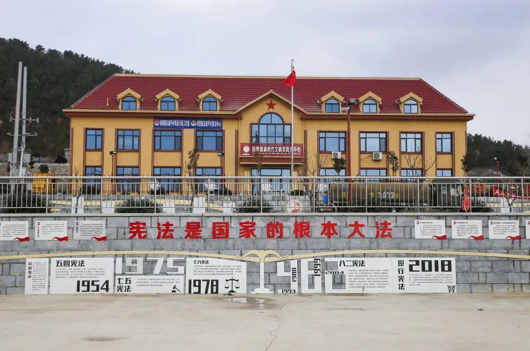 网格化铁脚板回里镇探索支部x治理新模式