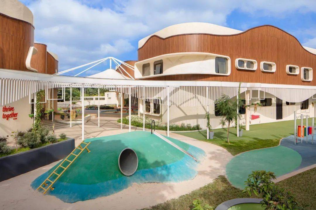 纯净现代风格,占地1.8英亩—— 印度最大的幼儿园