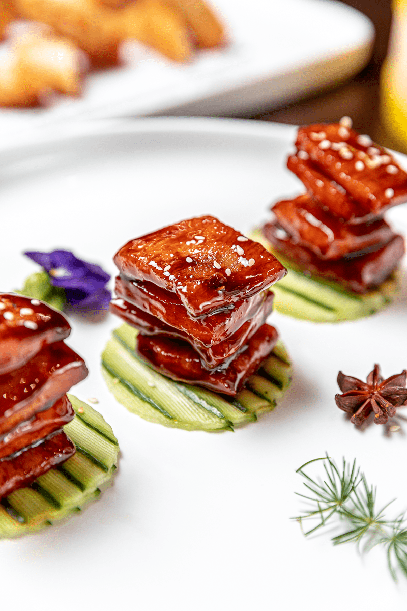 酱汁碳烤黑猪肉