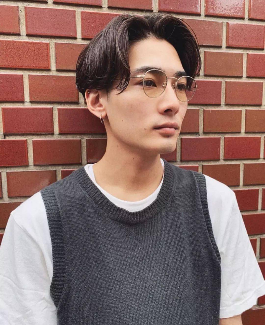 日系小狼狗短发