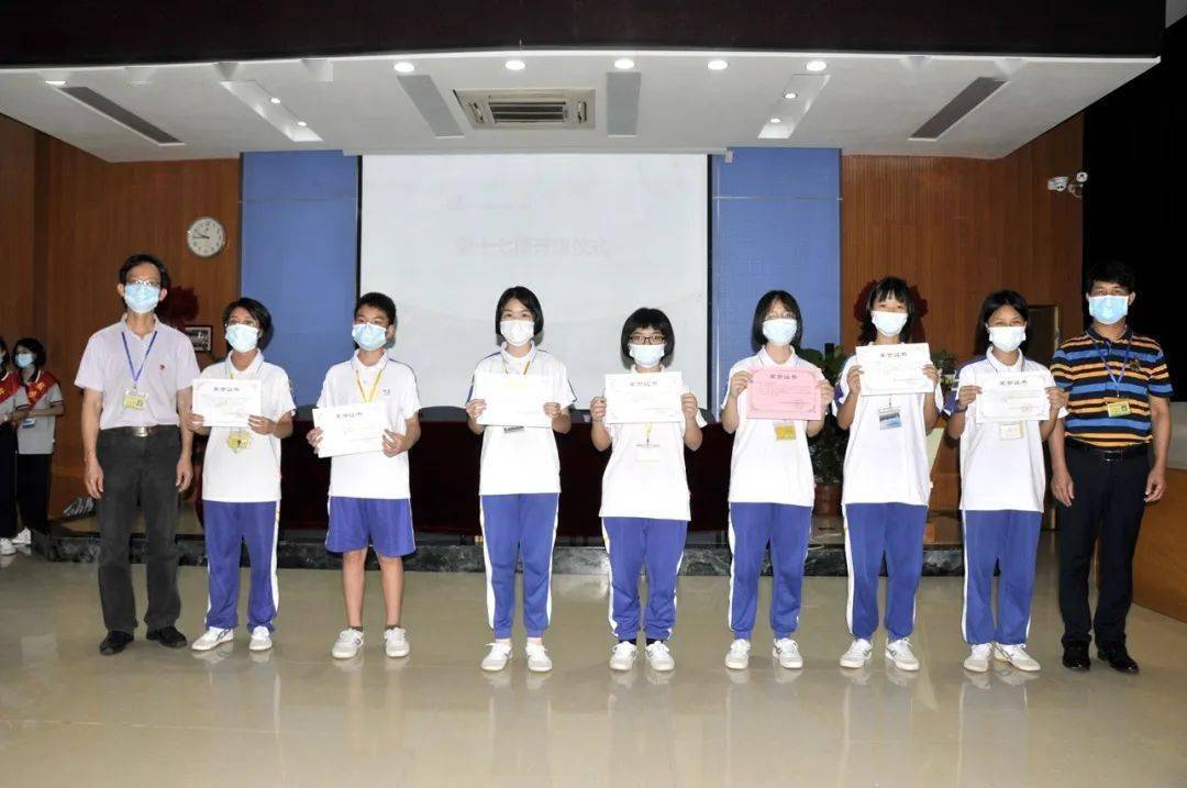 喜讯:盐步中学周一国旗下颁奖