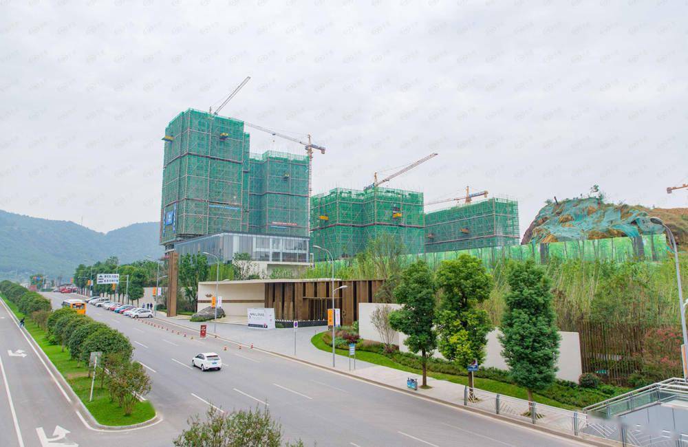 6969自巴南区开启以龙洲湾商圈为核心的城市提档升级规划以来