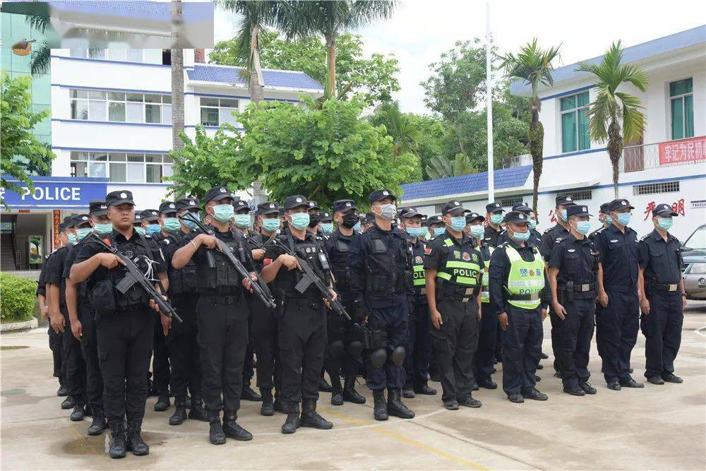 16人被抓景洪警方武装押解公开指认现场