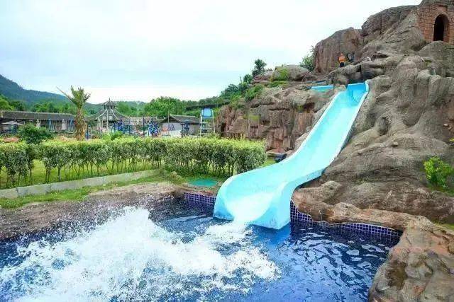 水上乐园,夏日必备2让你随时可以来一发愉悦身心的体育运动另配套有