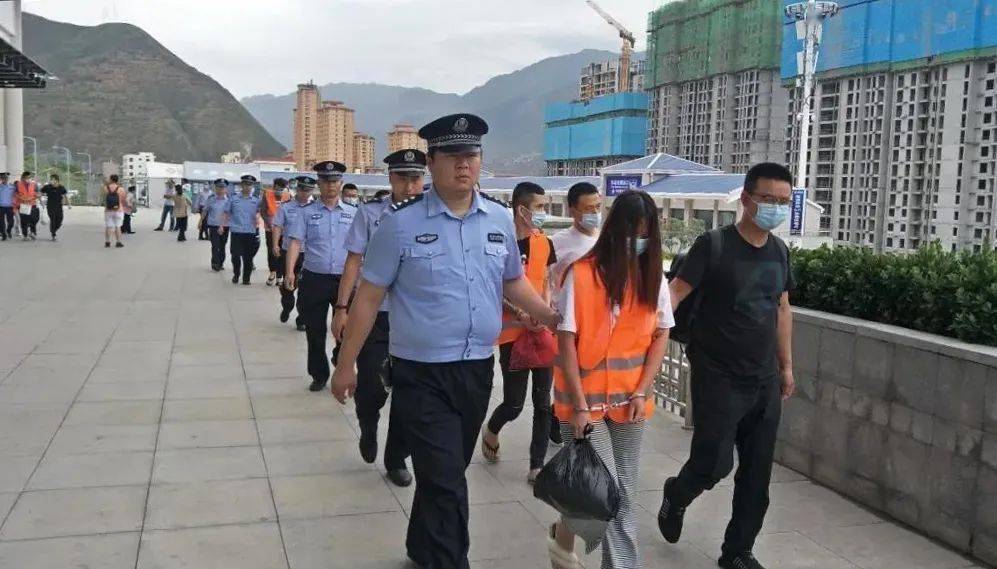 【武都】15名"姜太公"被捕!