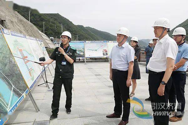 6月4日,水利部水利工程建设司副司长袁文传一行赴