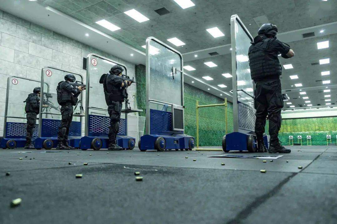 沙场点兵 ——上海公安特警开展"实战大练兵"比武竞赛活动_特警总队
