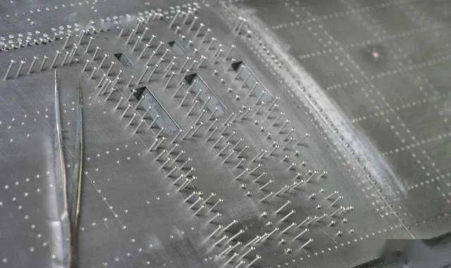 飞机出厂前为什么要扎"针灸"