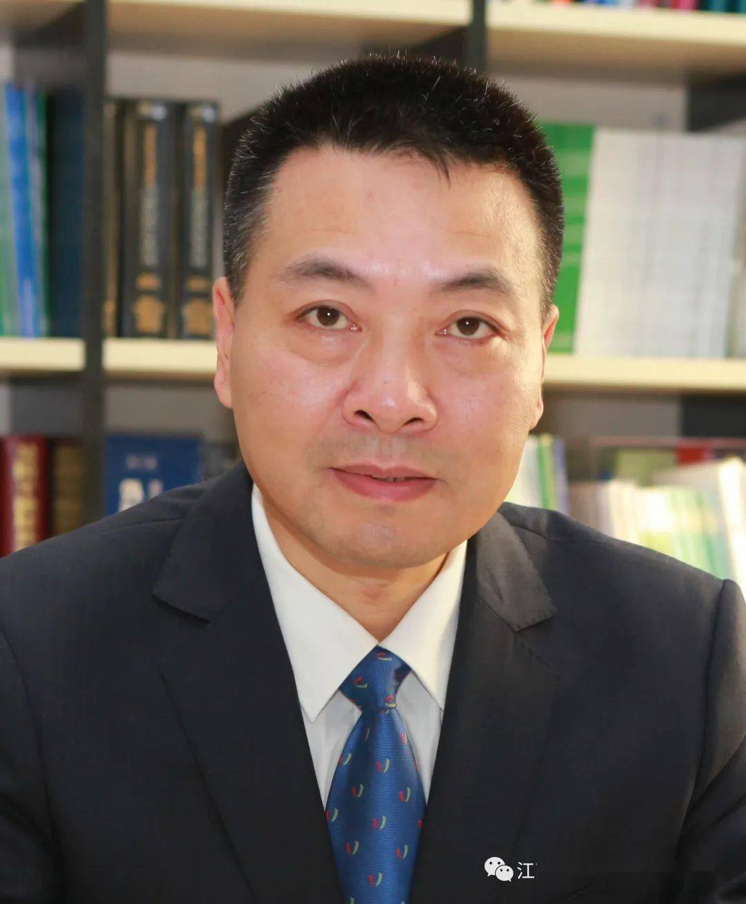 硕士毕业生:张栋梁硕士毕业生:王珂博士毕业生:张恒诚导师:顾民,主任