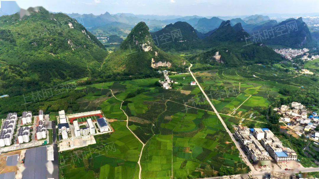 震撼!空中看西燕街原来长这样,来看看有你家吗【航拍上林】