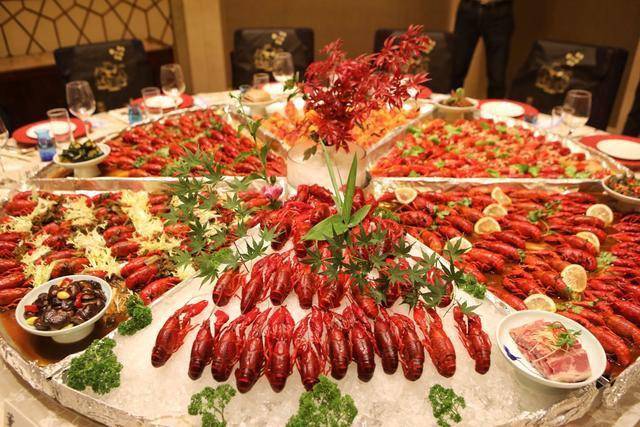 香格里拉的龙虾宴
