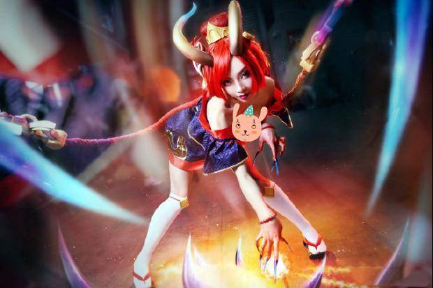 英雄联盟腥红之月伊芙琳cos_coser
