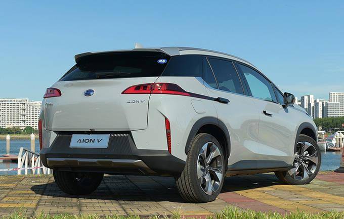 广汽新能源aion v售15.96万起 比特斯拉更智能