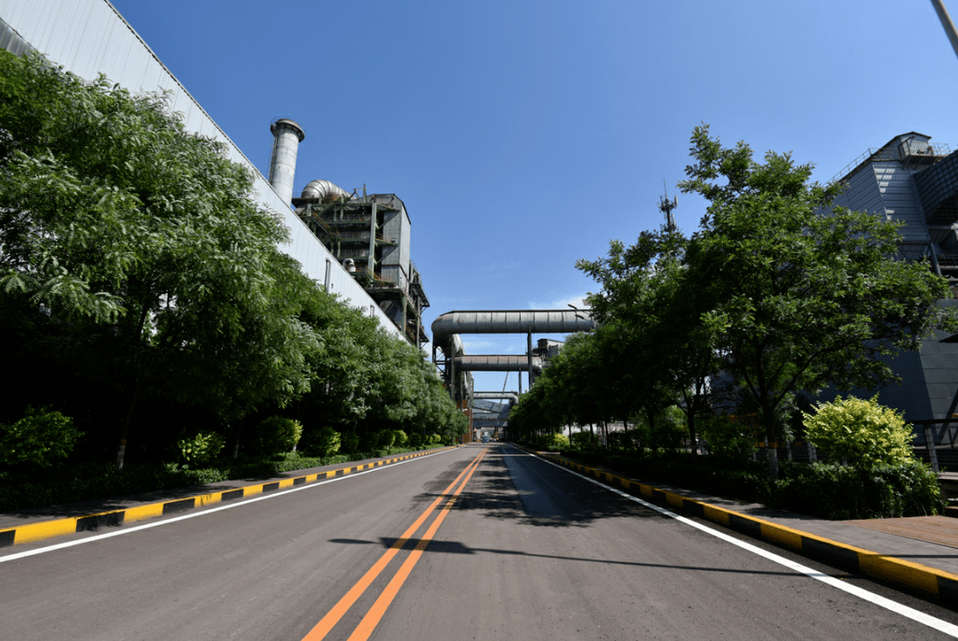 為港陸鋼鐵廠區