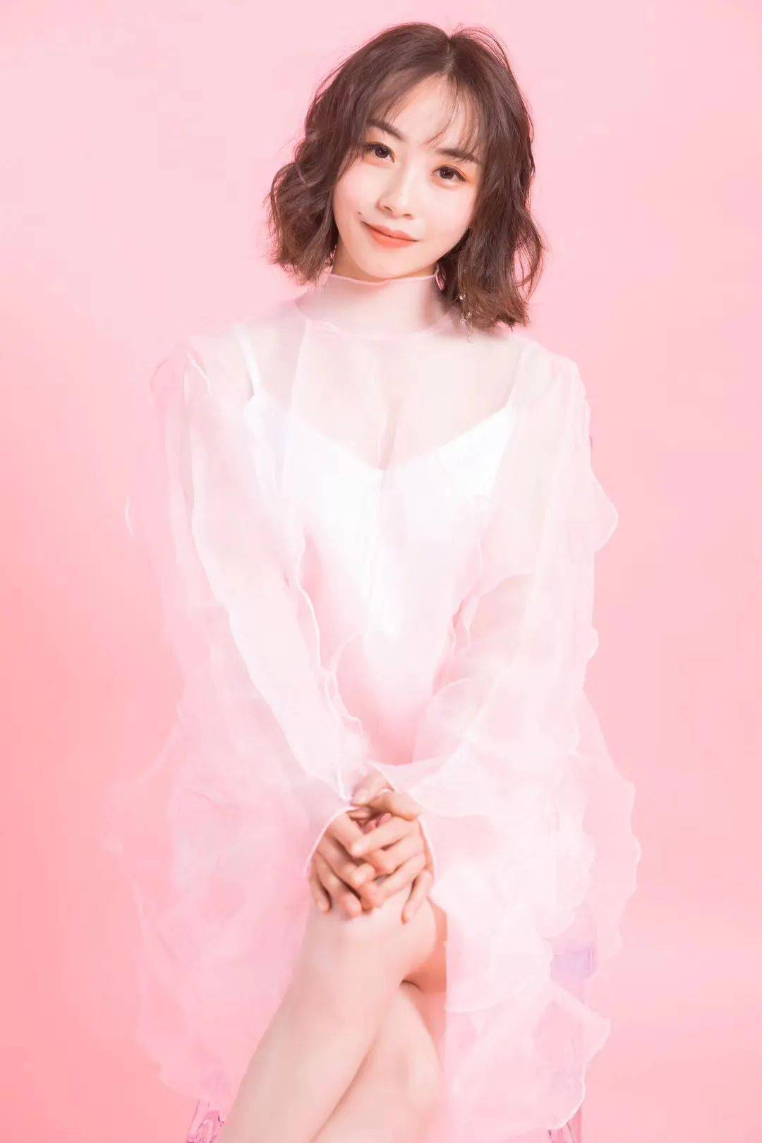 王玥心河南广播电视台节目主持人 ;《善行天下》戏曲春晚主持人;河南