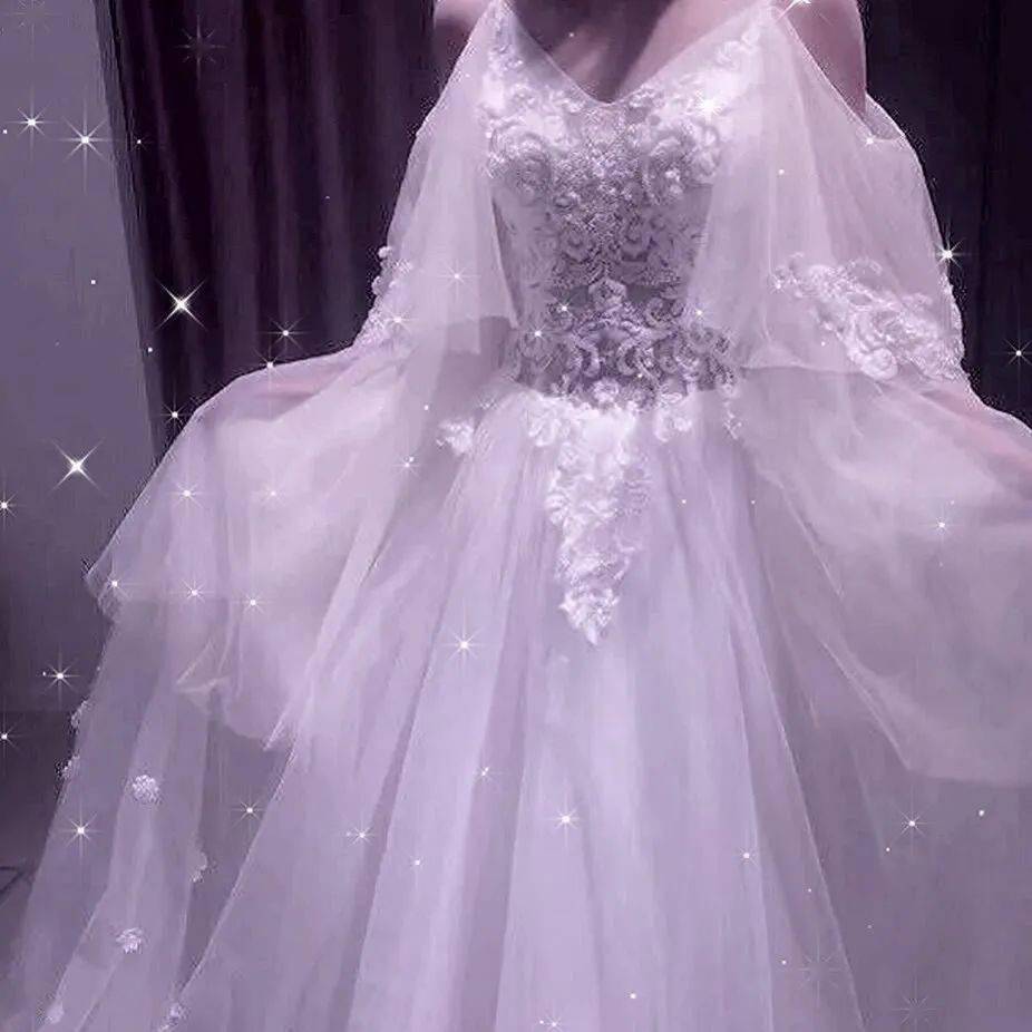 头像摔倒了也不要哭说不定倒在钱堆里呢