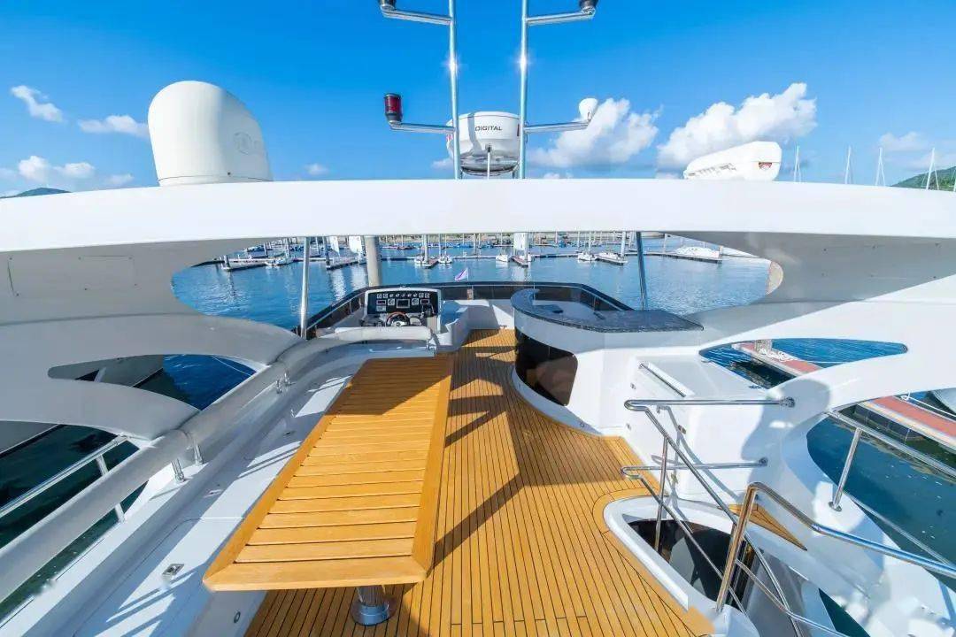 399元入住中航度假公寓海景房,乘豪华游轮 浮潜或cs 畅游金融街 天后