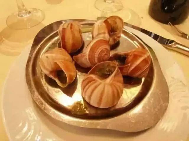 国宴酥皮鱼翅盅