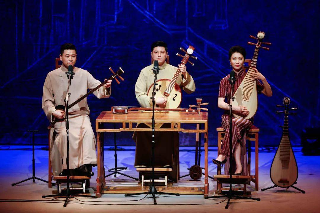 转载学四史守初心上海评弹团中篇评弹初心庆祝建党99周年评弹演唱会