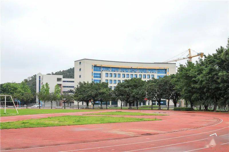 南海中考招生指南里水高级中学只要胸怀梦想我们助你成真