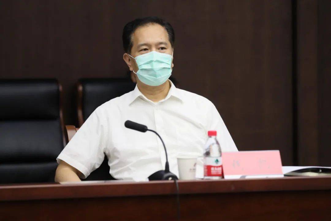 市国资委领导带队检查公交集团疫情防控工作_钱凯