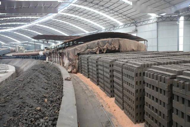 重拳打击家族式恶势力犯罪!蚕食47亩耕地的黑砖厂倒了