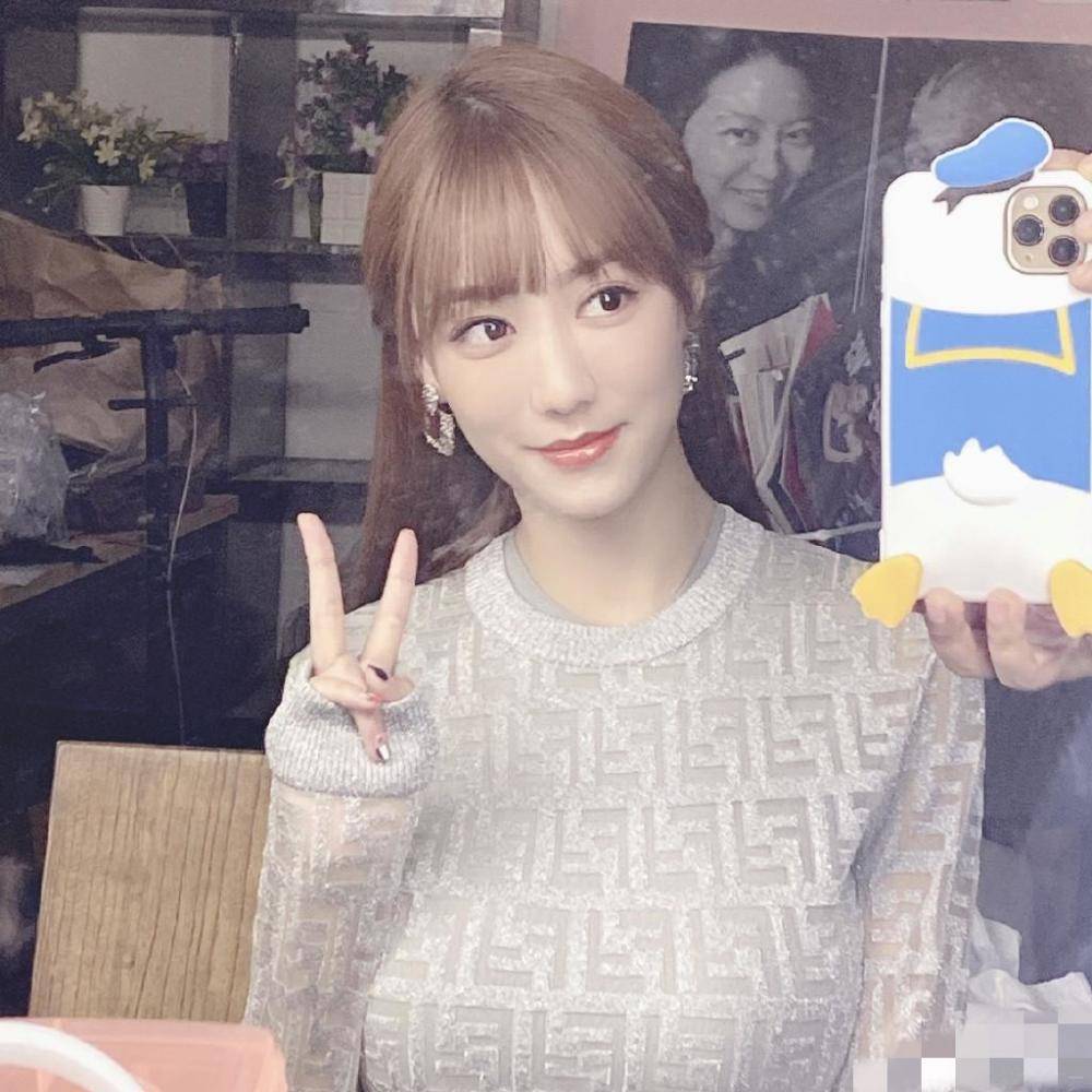 南波儿的自拍能"辟邪招财"?看到p图后,网友:真的管用!