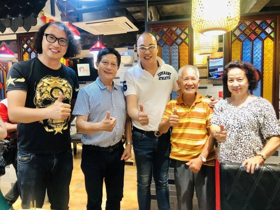 广州首个3d非遗小食街万氏兄弟出品