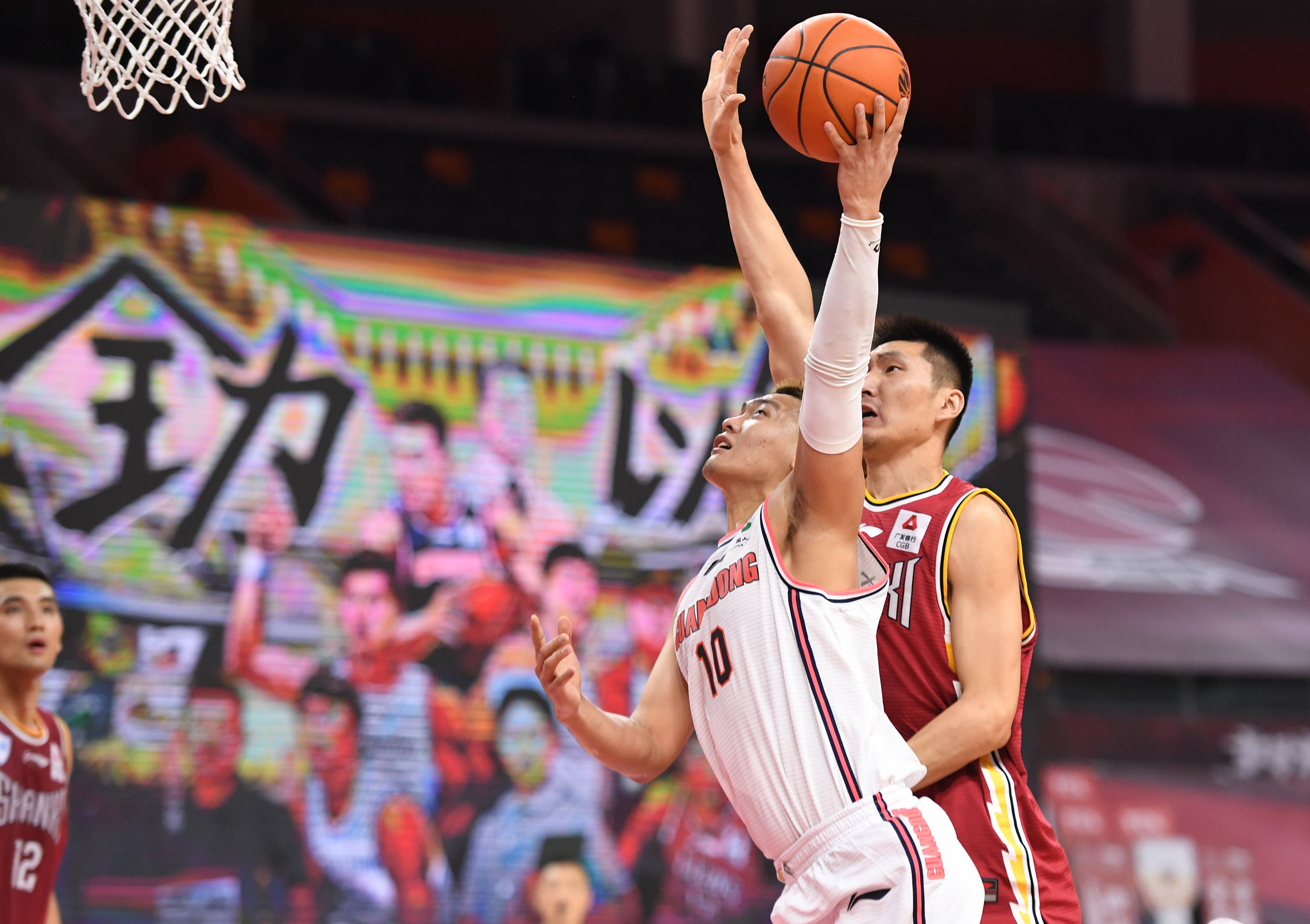 篮球cba复赛第一阶段广东东莞银行对阵山西汾酒股份