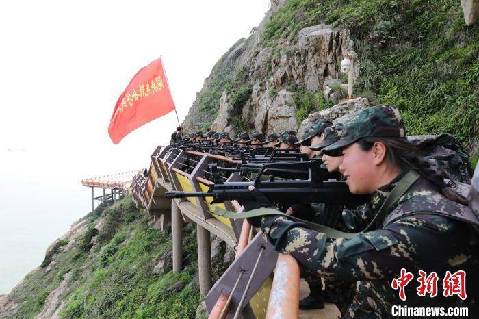 浙江洞头"海霞"女民兵:霞光60载 巾帼卫海岛