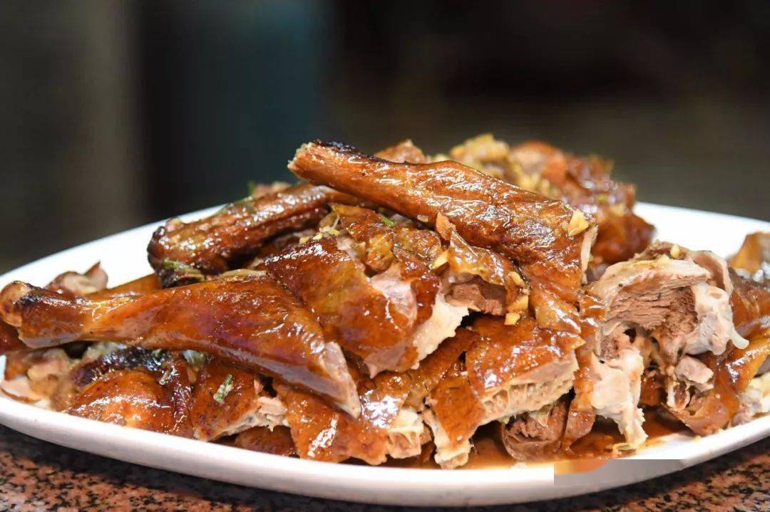 粤菜云聚鹅鹅鹅荔枝柴烧鹅