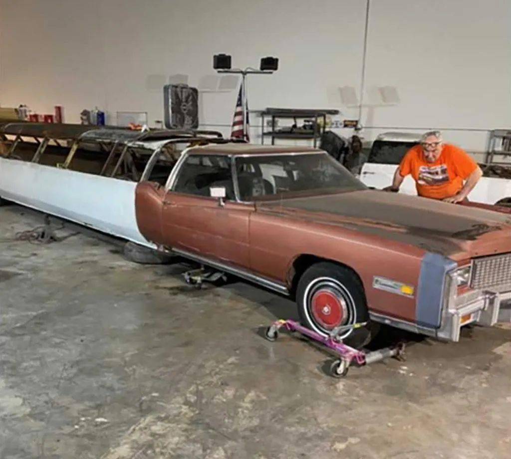 30.5米长的凯迪拉克"美国梦"即将修复