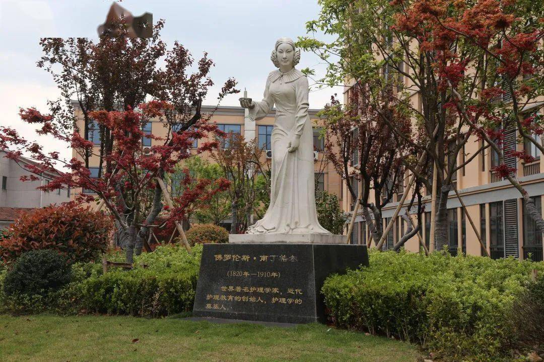 初中毕业女生来了解下国家级重点中职学校绍兴护士学校