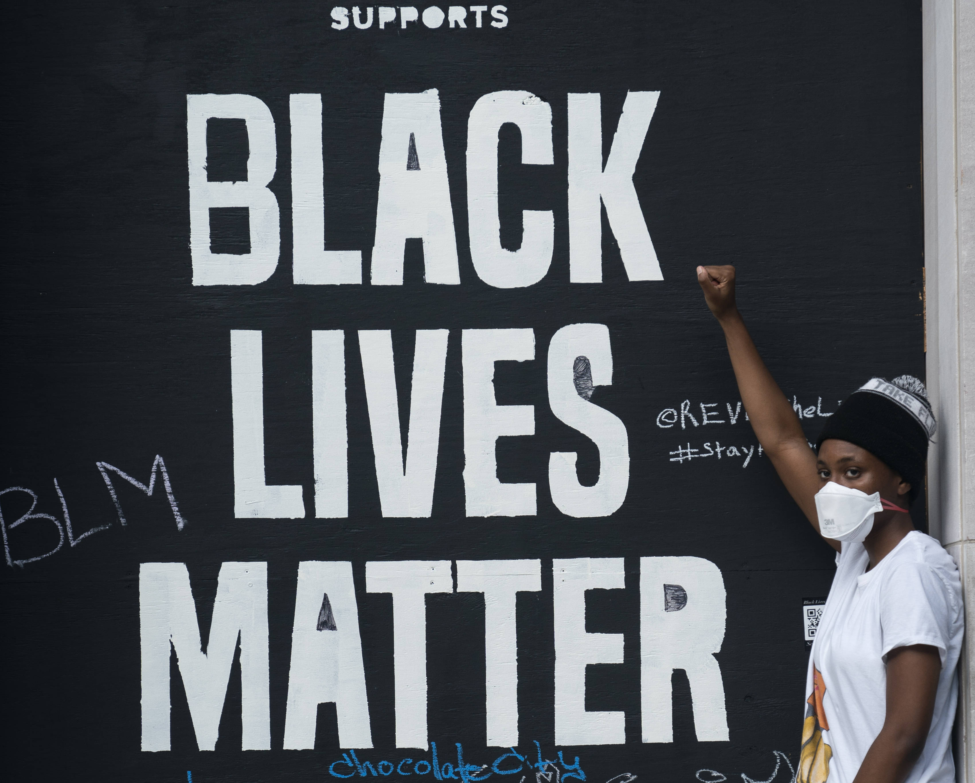 白宫附近加强戒备