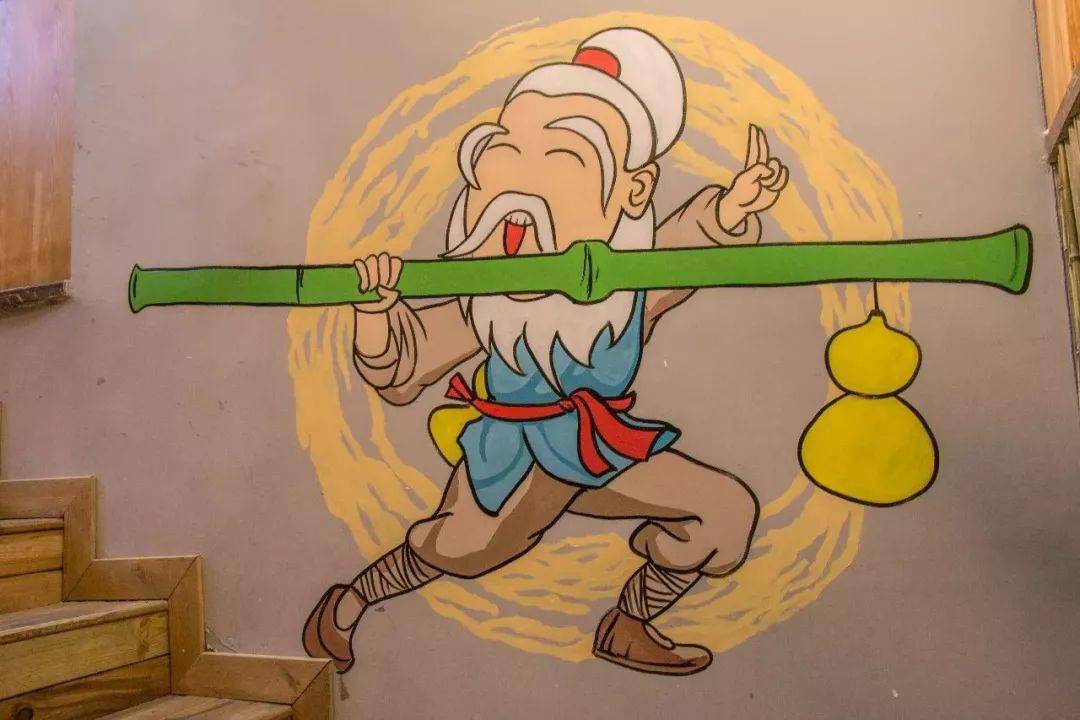 还没开业就被挤爆._洪七公